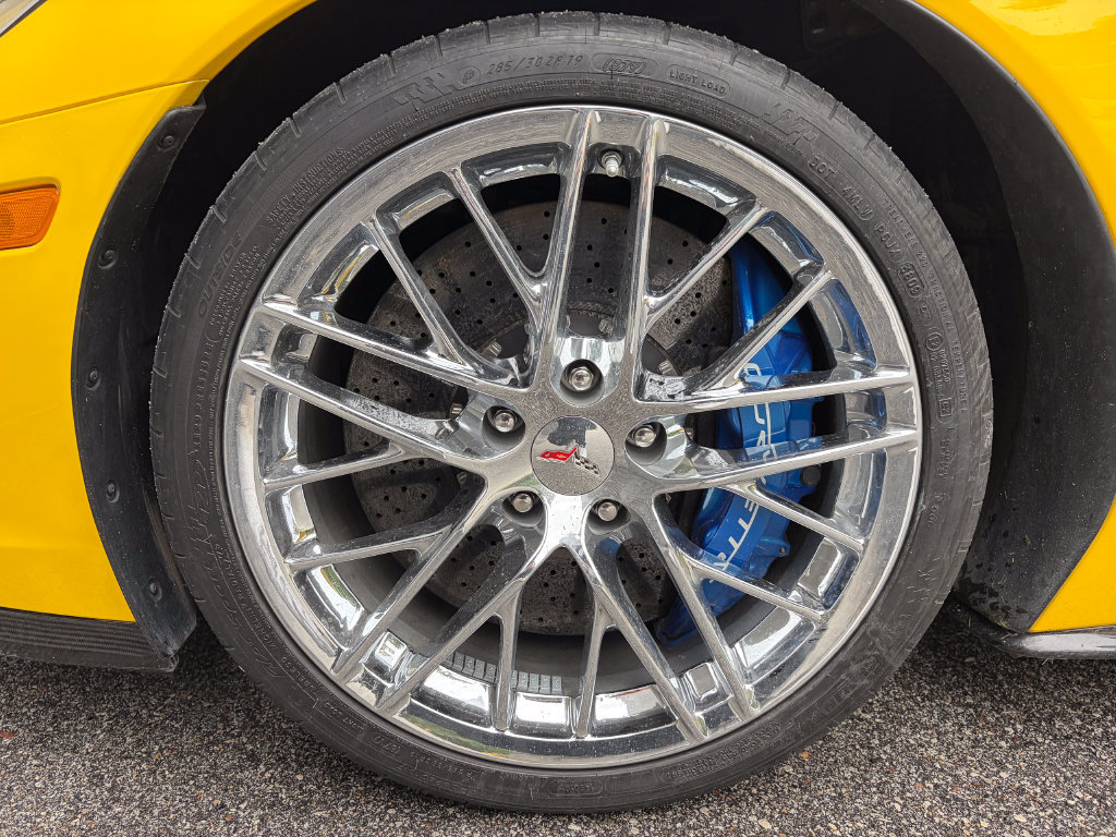 Used 2010 Chevrolet Corvette ZR1 w/ Preferred Equipment Group RWD image 49