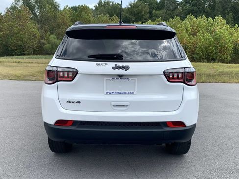 Used 2024 Jeep Compass Latitude AWD/4WD image 6