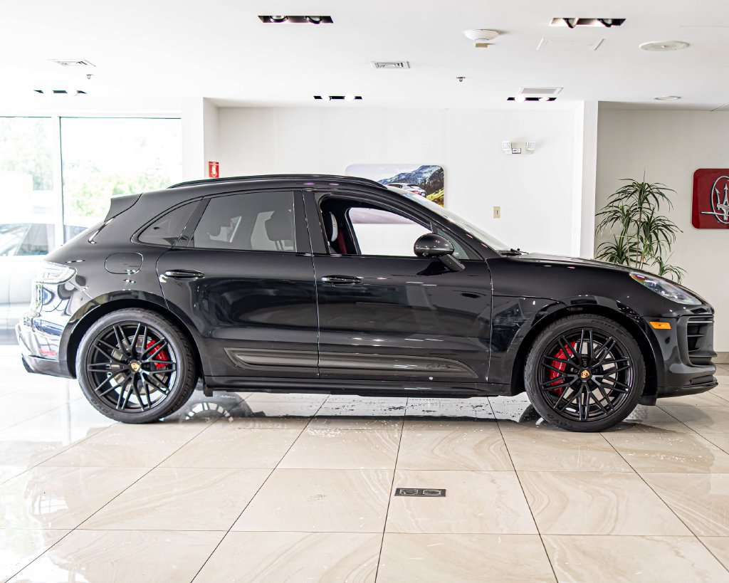 Used 2023 Porsche Macan GTS w/ Sport Chrono Package AWD/4WD image 9