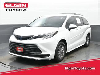 Used 2023 Toyota Sienna LE video 1