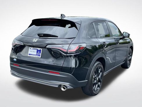Used 2025 Honda HR-V Sport image 6