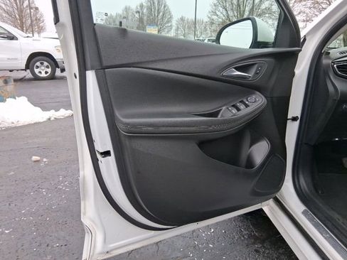 Used 2021 Buick Encore GX Select w/ Sport Touring Package image 9