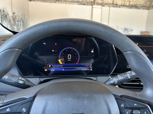 Used 2024 Chevrolet TrailBlazer LT w/ Driver Confidence Package image 38