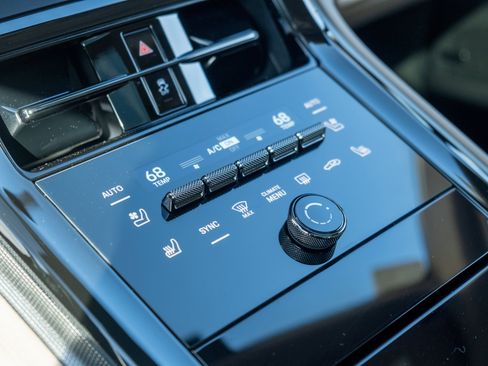 New 2026 Porsche Panamera 4 image 24