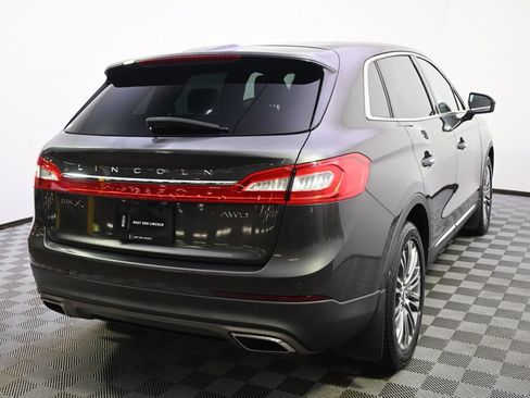 Used 2017 Lincoln MKX Reserve w/ Lincoln MKX Climate Package AWD/4WD image 6