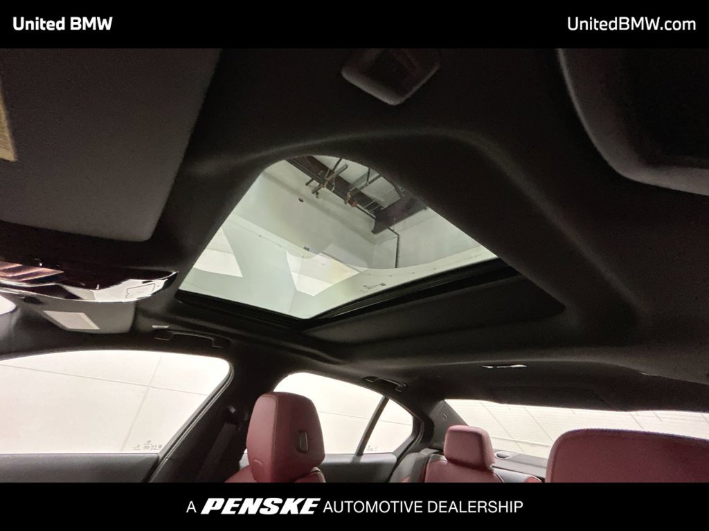 Used 2026 BMW 530i w/ M Sport Package RWD image 20