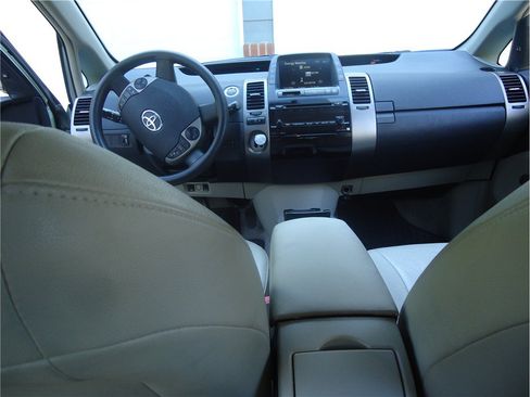 Used 2007 Toyota Prius Touring FWD image 19