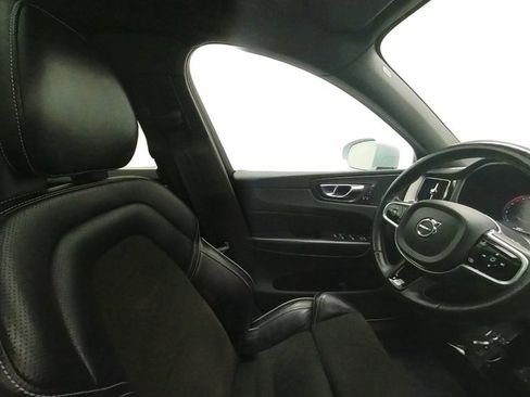 Used 2018 Volvo XC60 T6 R-Design w/ Convenience Package image 31