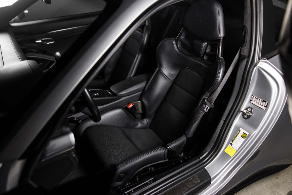 Used 2018 Porsche 911 GT3 RWD image 12