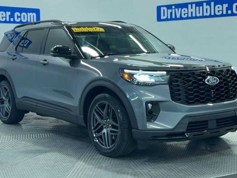 Used 2025 Ford Explorer ST image 43
