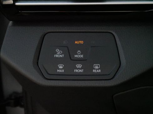 Certified 2023 Volkswagen ID.4 Pro S image 26