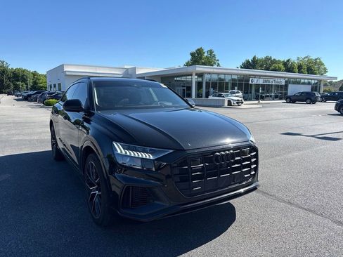 Used 2023 Audi Q8 Prestige AWD/4WD image 1