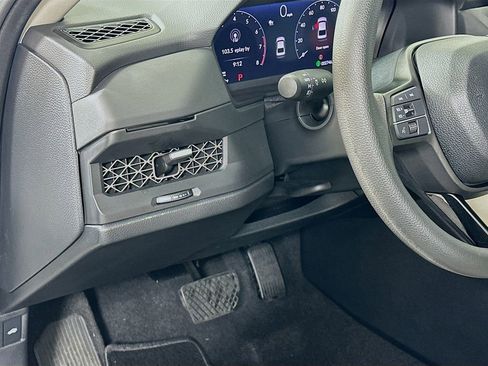 Certified 2025 Honda Accord SE image 10