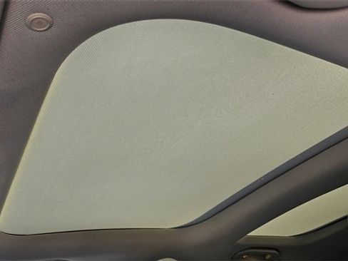 Used 2020 Mercedes-Benz GLB 250 4MATIC image 17