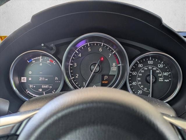 Used 2021 MAZDA MX-5 Miata RF Grand Touring RWD image 4