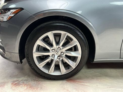 Used 2017 Volvo S90 T6 Momentum AWD/4WD image 32