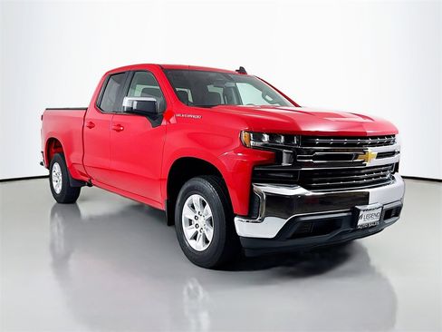 Used 2020 Chevrolet Silverado 1500 LT image 3