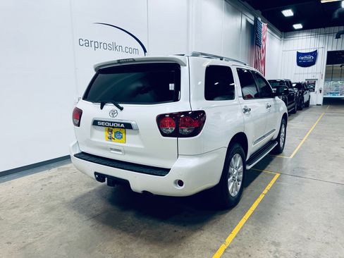 Used 2020 Toyota Sequoia Platinum image 7