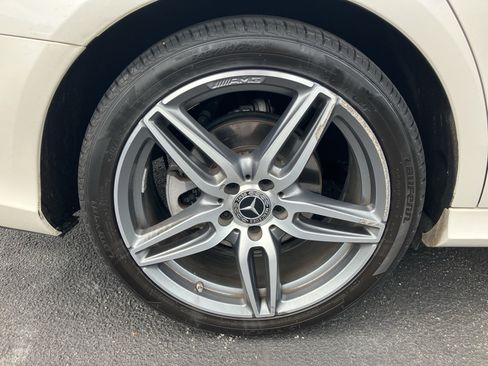 Used 2019 Mercedes-Benz E 300 4MATIC image 9