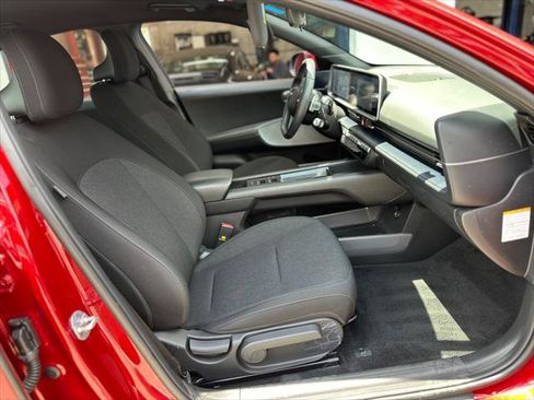 Used 2024 Hyundai Ioniq 6 SE RWD image 19