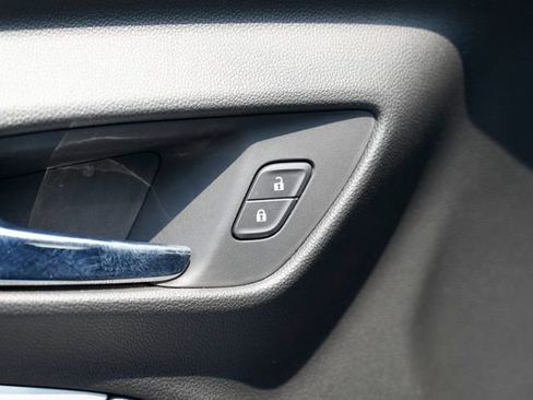 Used 2022 Chevrolet Bolt EUV Premier image 26