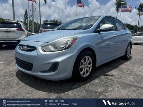 Used 2014 Hyundai Accent GLS FWD image 1