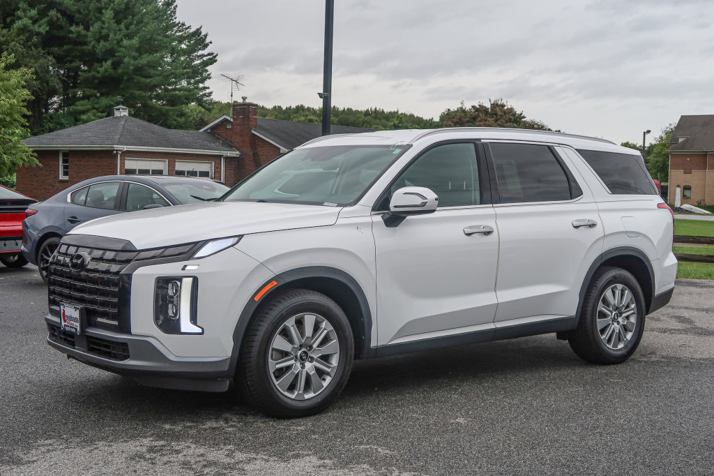 Used 2024 Hyundai Palisade SEL AWD/4WD image 3