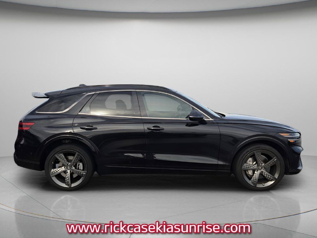 Used 2024 Genesis GV70 2.5T w/ Sport Prestige Package AWD/4WD image 5