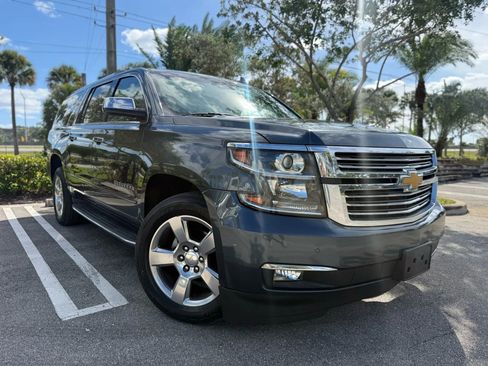 Used 2019 Chevrolet Suburban Premier RWD image 1