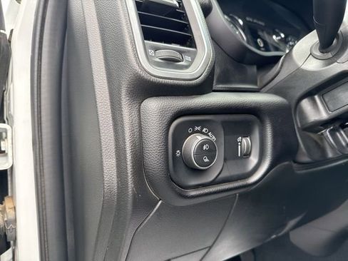 Used 2024 RAM 3500 Big Horn AWD/4WD image 31