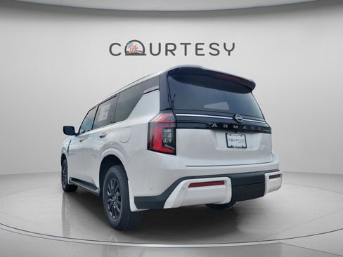 New 2026 Nissan Armada SV image 5