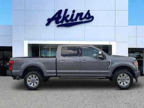Certified 2022 Ford F250 Platinum AWD/4WD image 1