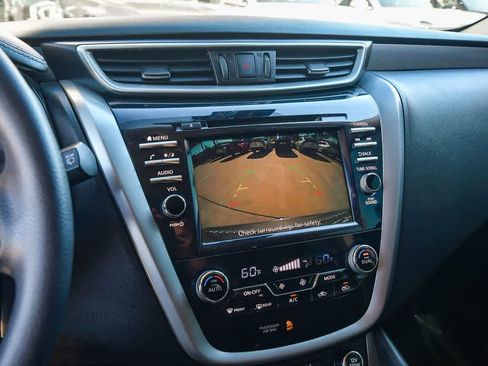 Used 2021 Nissan Murano S image 22