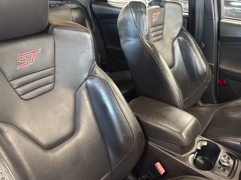 Used 2013 Ford Focus ST FWD image 11