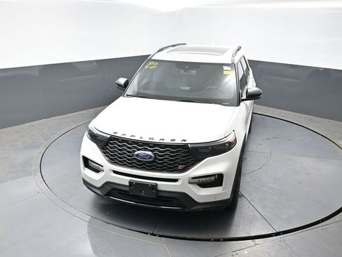 Used 2023 Ford Explorer ST w/ Equipment Group 401A AWD/4WD image 18