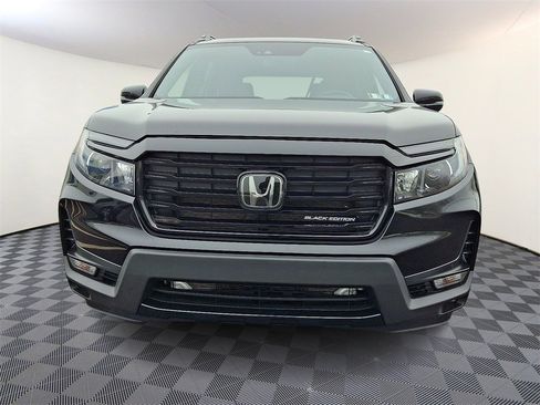 Used 2024 Honda Passport Black Edition image 5
