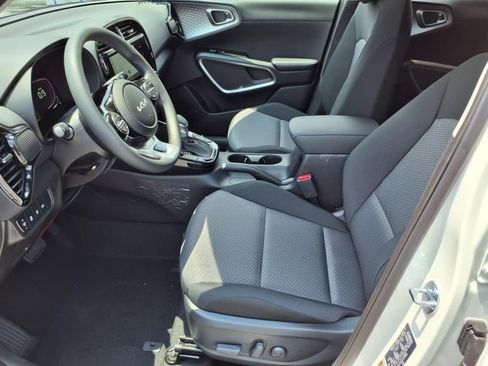 New 2025 Kia Soul S image 10