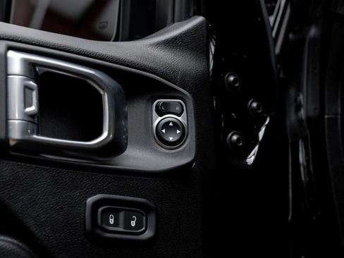 Used 2025 Jeep Gladiator Rubicon w/ Safety Group image 96