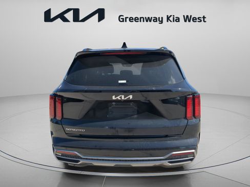 Used 2023 Kia Sorento S FWD image 7