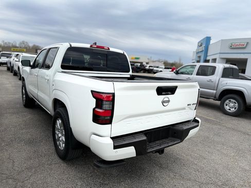 Used 2023 Nissan Frontier SV w/ SV Convenience Package image 5
