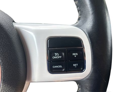 Used 2014 Jeep Wrangler Unlimited Sahara w/ Dual Top Group AWD/4WD image 35
