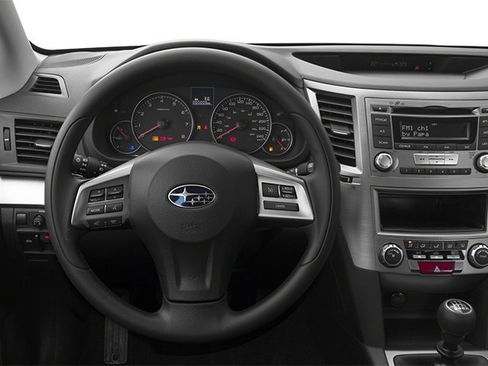 Used 2014 Subaru Outback 2.5i Limited w/ Moonroof Package AWD/4WD image 6