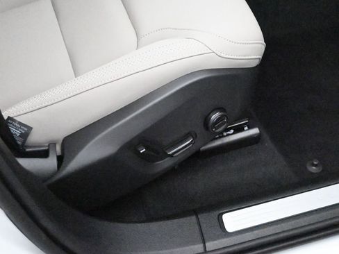 New 2026 Volvo XC60 B5 Core w/ Climate Package image 37