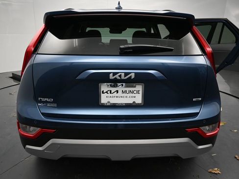New 2026 Kia Niro EX image 9