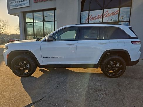 New 2026 Jeep Grand Cherokee Limited AWD/4WD image 6