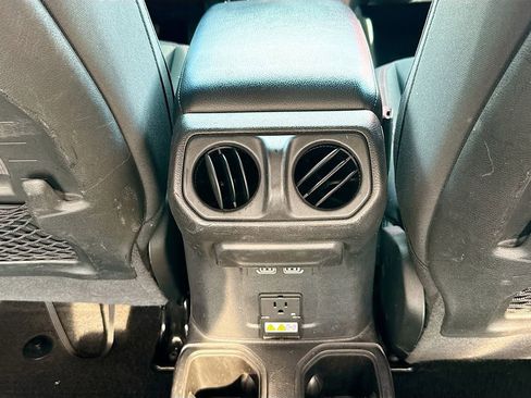 Used 2021 Jeep Wrangler Rubicon image 28