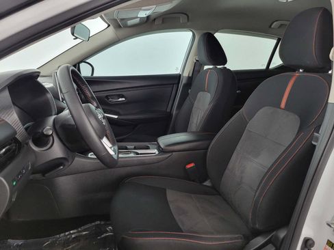 Used 2024 Nissan Sentra SR FWD image 29