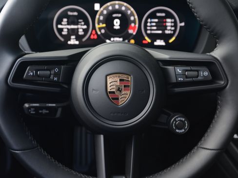 Certified 2026 Porsche 911 GT3 RWD image 16