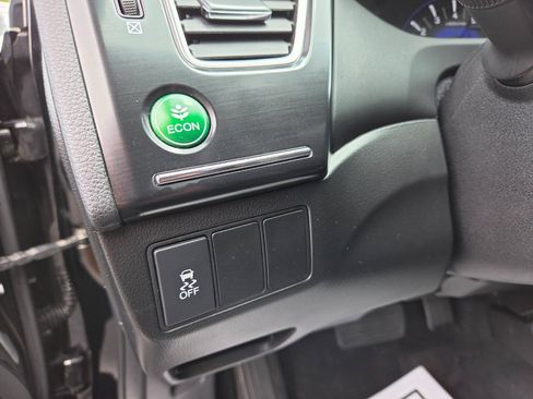 Used 2015 Honda Civic EX-L image 17