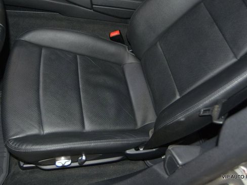 Used 2011 Porsche Panamera 4 AWD/4WD image 17